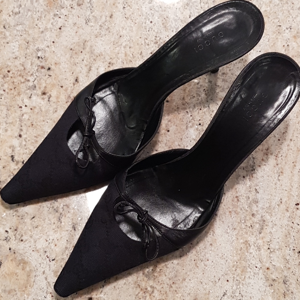 Auth GUCCI Monogram Black Heels